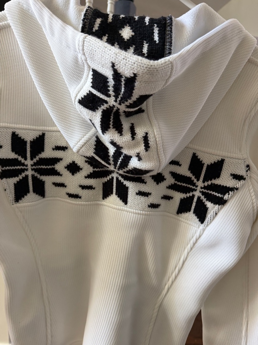 Spyder White Hooded Zip Jacket with Black Nordic Panel and Red Drawcord - Picture 4 of 6
